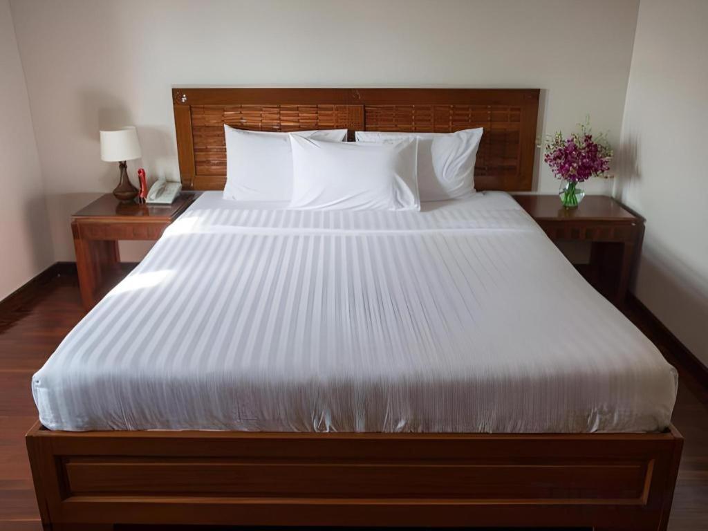 Lao Orchid Hotel В'єнтьян Екстер'єр фото