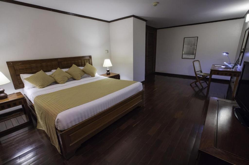 Lao Orchid Hotel В'єнтьян Екстер'єр фото