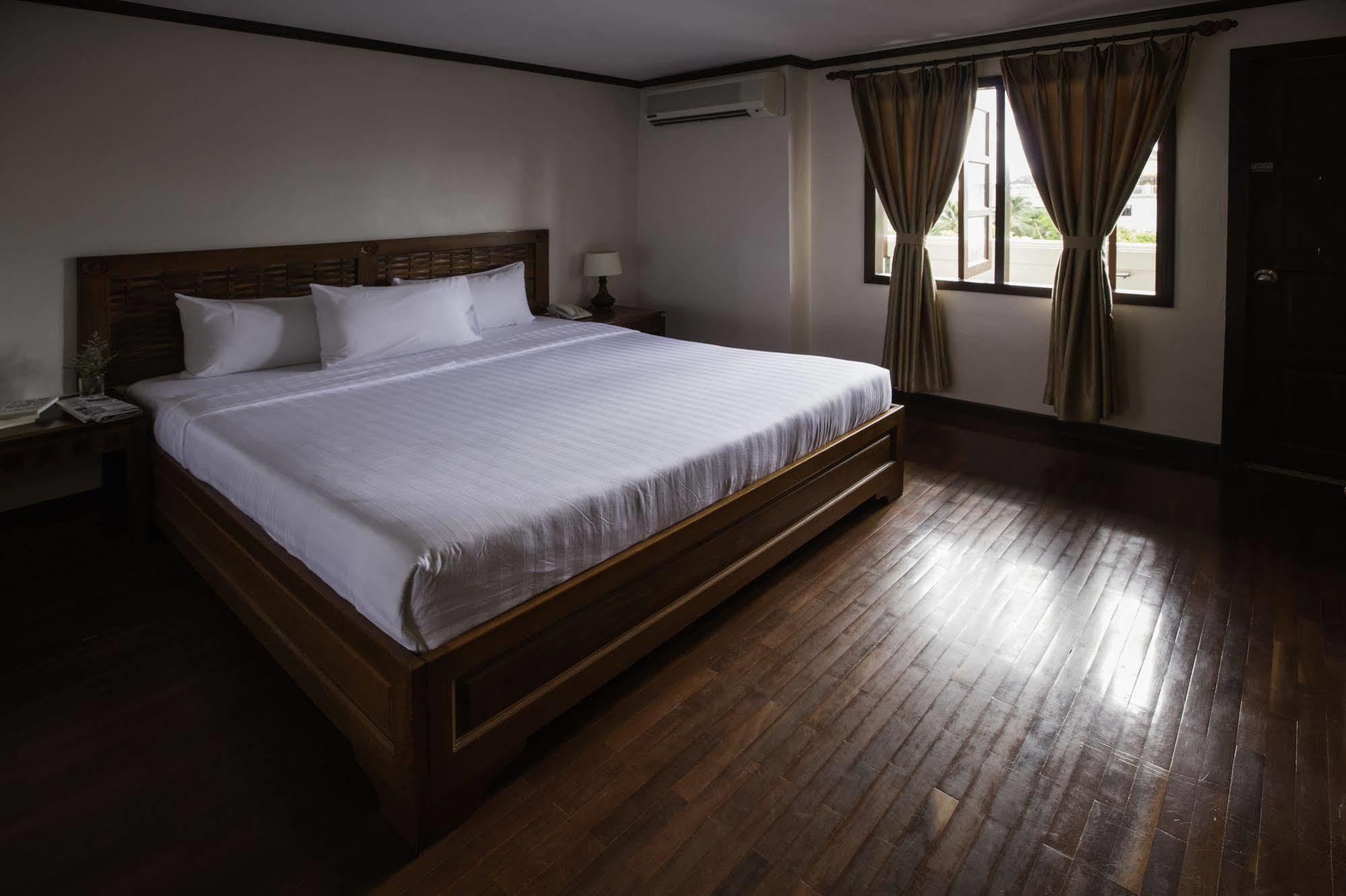 Lao Orchid Hotel В'єнтьян Екстер'єр фото